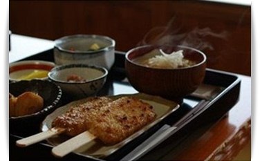 地元の素材をふんだんにつかった手作り料理を提供します